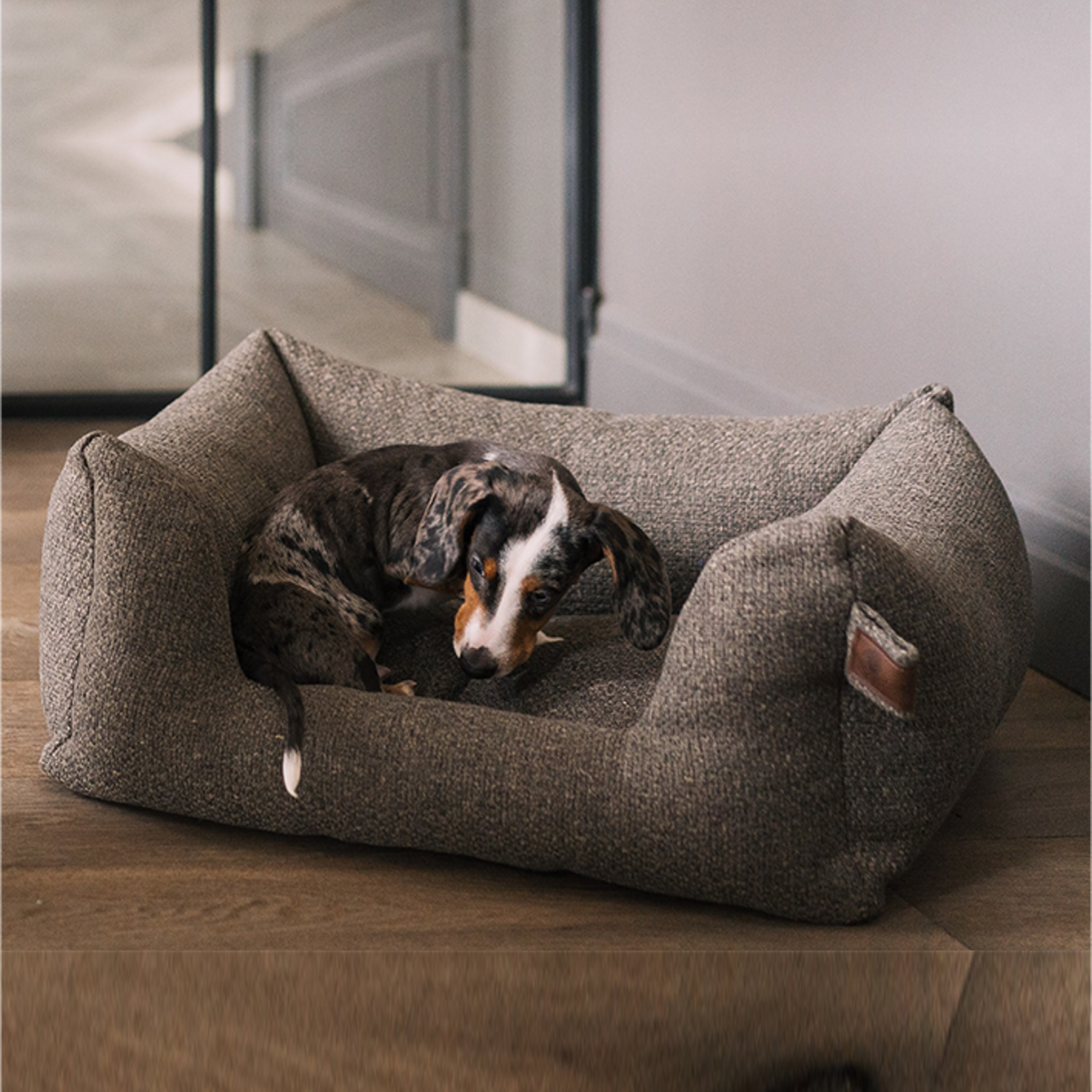 Hundeseng Fantail Ortopedisk  Basket Snug